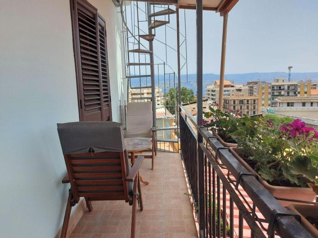 House Costa Messina Exterior foto